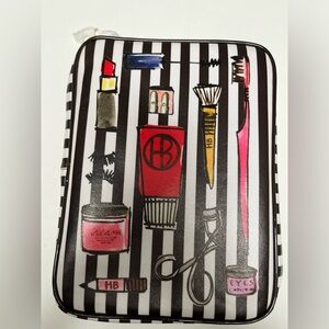 Henri Bendel Makeup Brush Case Holds 9 Brushes